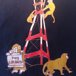 ANIMAL INSTINCTS “PLAY LOCALLY” GRAPHIC TEE